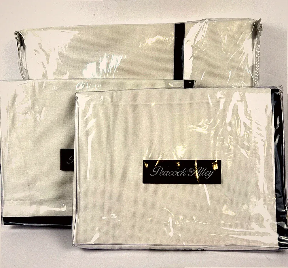 NIP Peacock Alley Pique Queen Duvet Set White W/ Navy 1 Euro + 1 Boudoir Sham