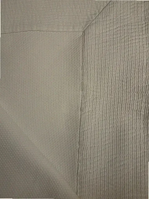 Peacock Alley 100% Egyptian Cotton All Season Twin Blanket White 90”66” Portugal