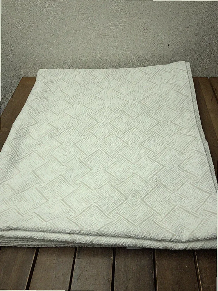 Peacock Alley Bedding Beige Matelasse Coverlet Abstract Queen Quilt 88x110”