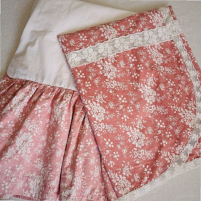 Peacock Alley Coverlet And Dust Ruffle Set FULL/DOUBLE Pink Cottage Flowers Lace