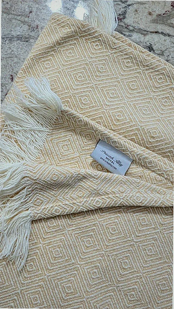 Peacock Alley Hotel Luxury Throw Blanket Portugal Cream & White Weave 50" x 70"