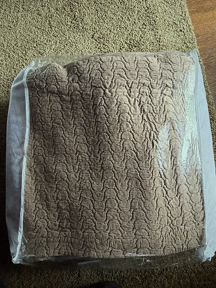 Peacock Alley, King Kessler Coverlet (Standard Shams) Taupe NWOT