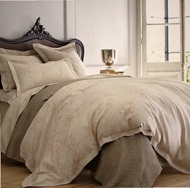 Peacock Alley - Liana King Duvet Cover + 2 Euro Shams (never used)