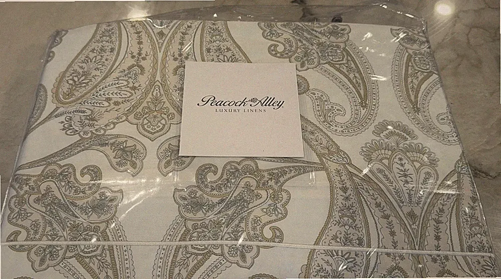 Peacock Alley PAISLEY PEARL CLASSIC PRINTED DUVET SET Neutral Incl 2 Shams NEW