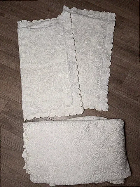 Peacock Alley White Full Queen Matelasse Cotton Portugal Coverlet /2- EURO Shams