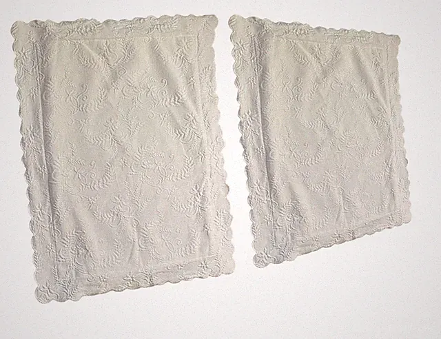 Vintage Peacock Alley Ivory Allyson Pillow Shams Made In Portugal Scalloped Edge